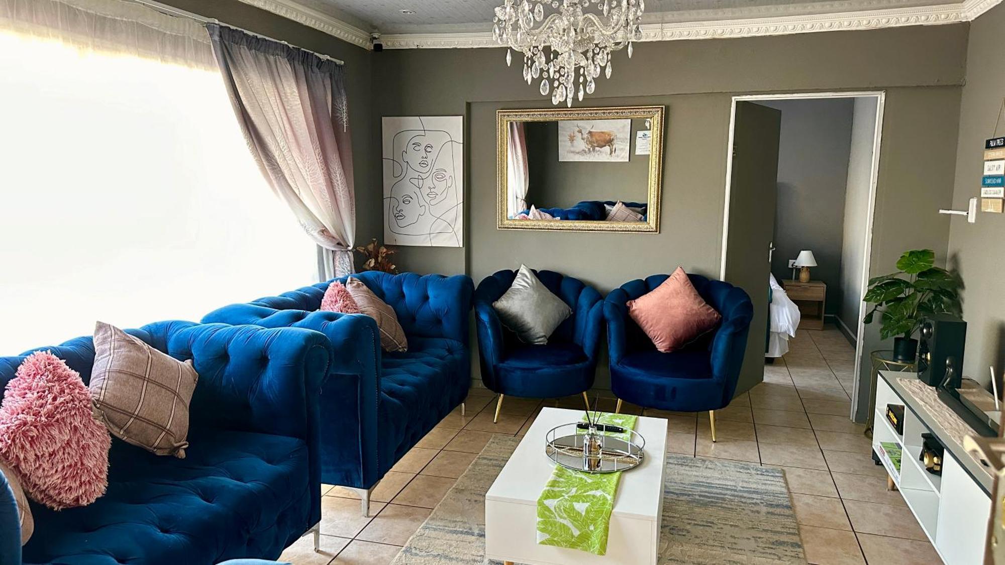 Nyasa In * Johannesburg