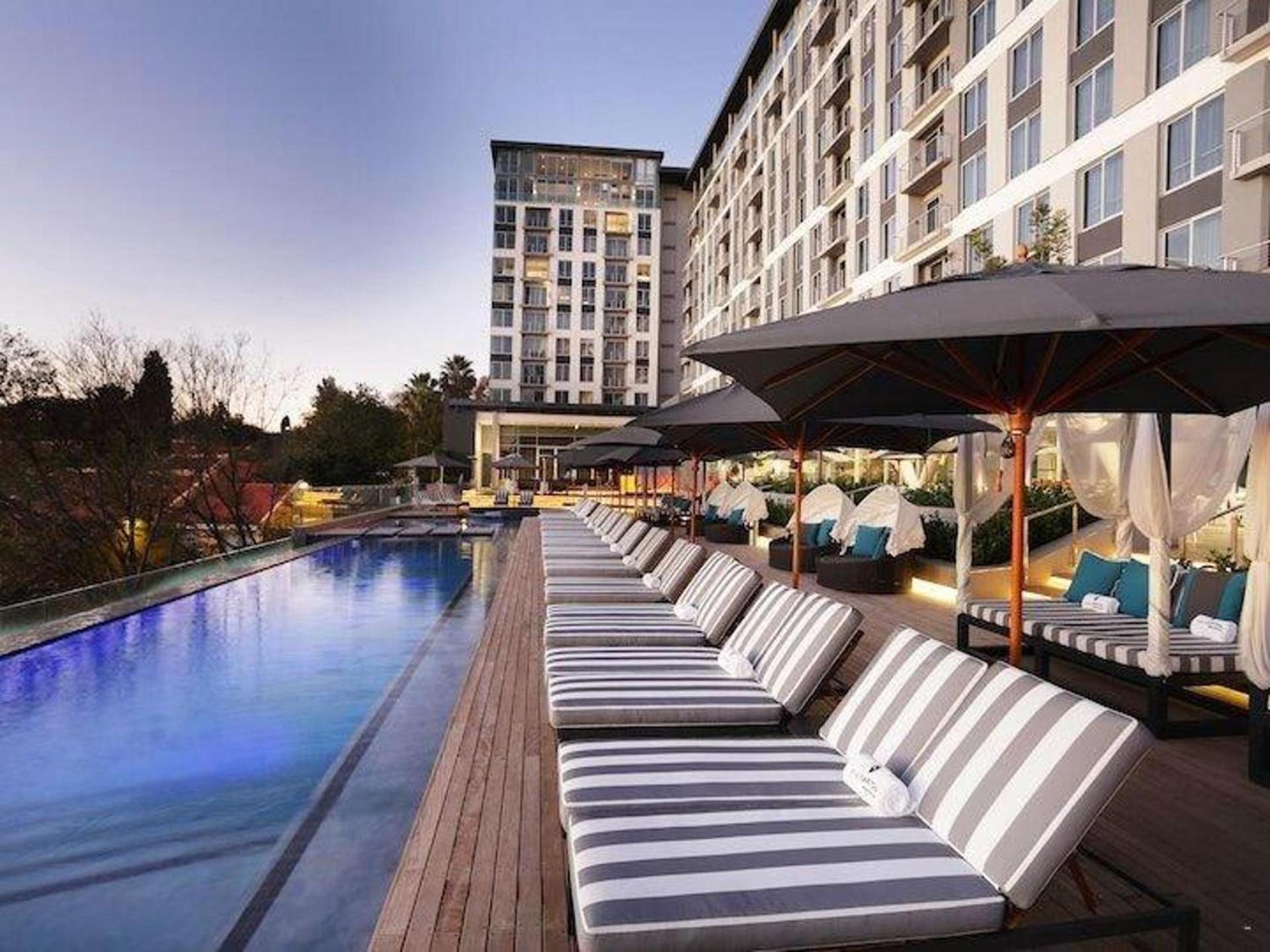 Sandtoncity-apartment-sleeps4-pool-parking Apartamento Joanesburgo