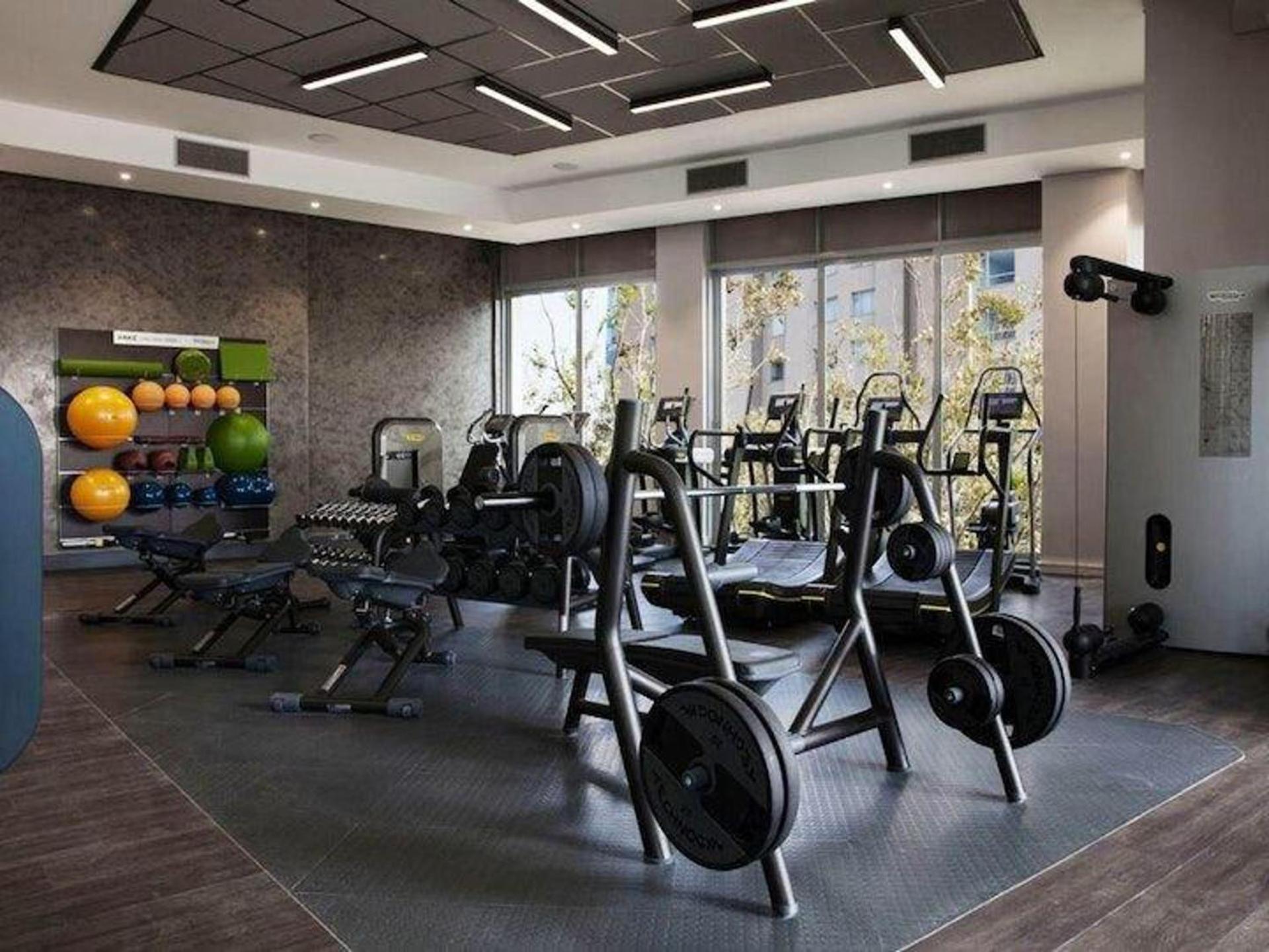 Sandtoncity-apartment-sleeps4-pool-parking * Joanesburgo