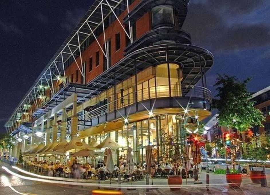 Stylish Near Sandton And Melrose Arch