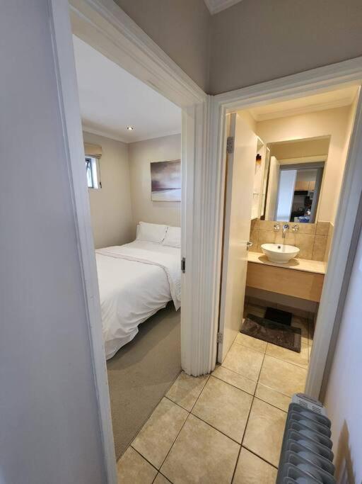 Apartment Heart Of Sandton Johannesburg