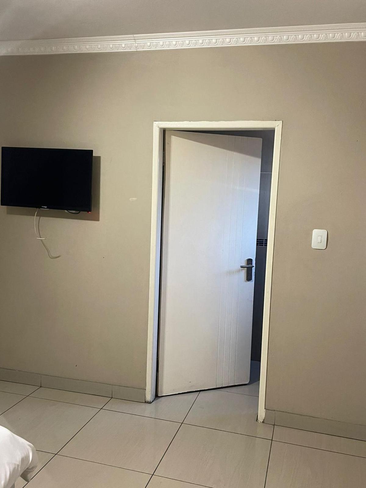 Hotel Signature 3*