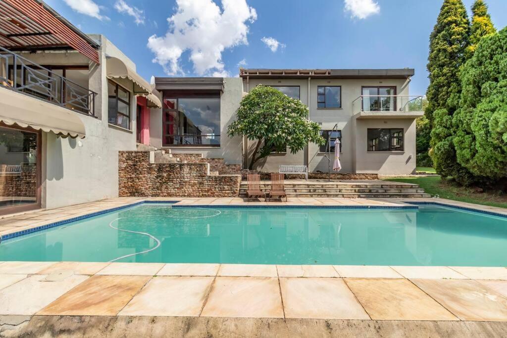 Villa 85 On Bagley Johannesburg