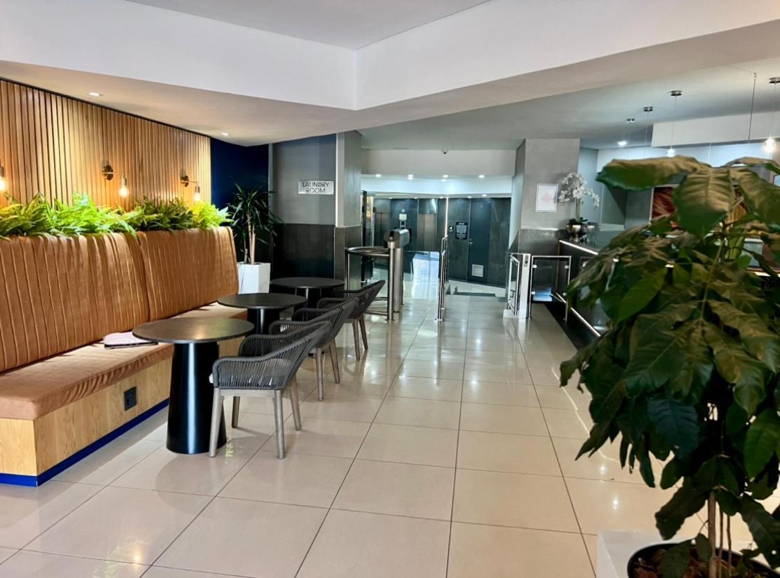 Apartment Rosebank At The Bolton Johannesburg