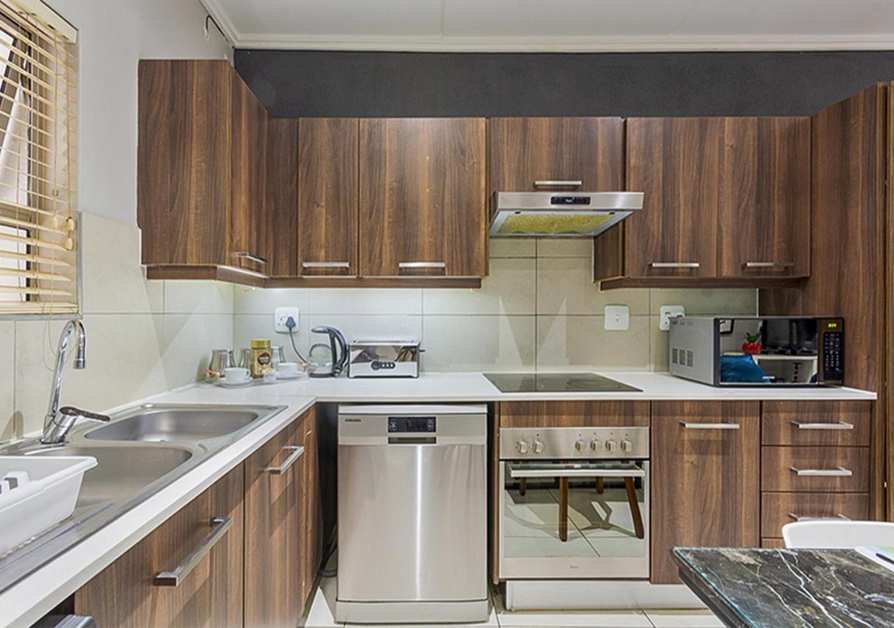 Sandton Luxury Căn hộ Johannesburg