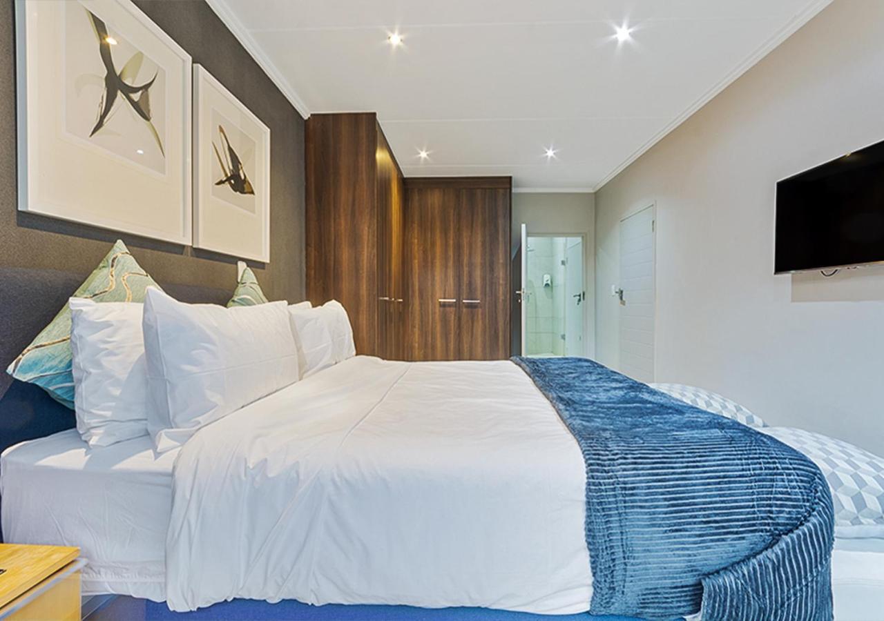 Sandton Luxury * Johannesburg