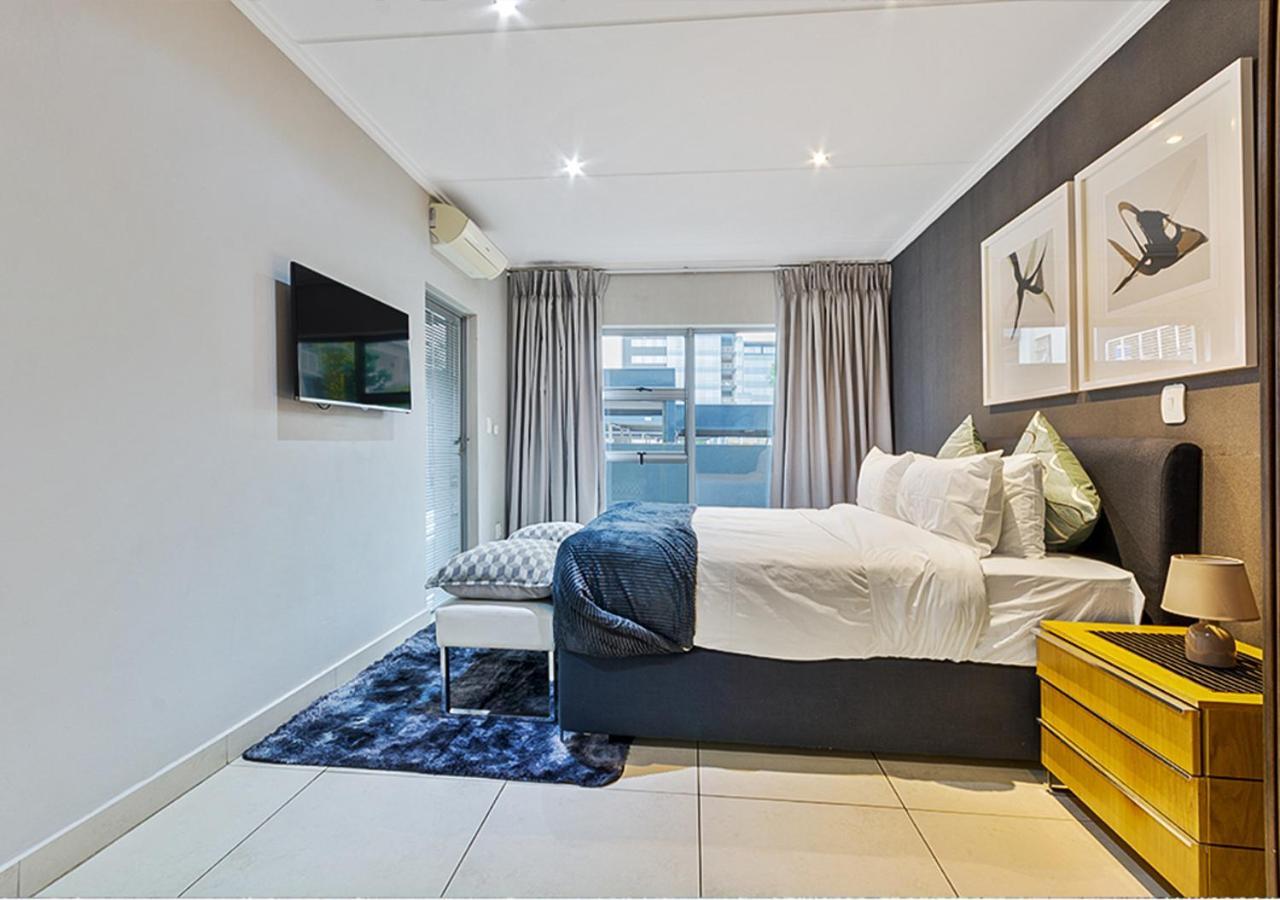 Sandton Luxury *