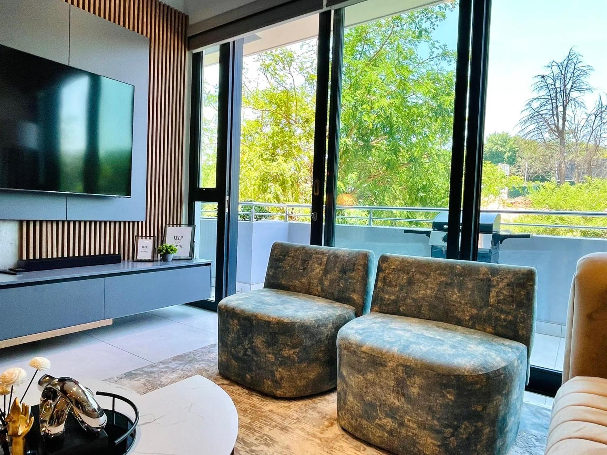 Pln-spaces At The Terrace-sandton Gate * Johannesburg
