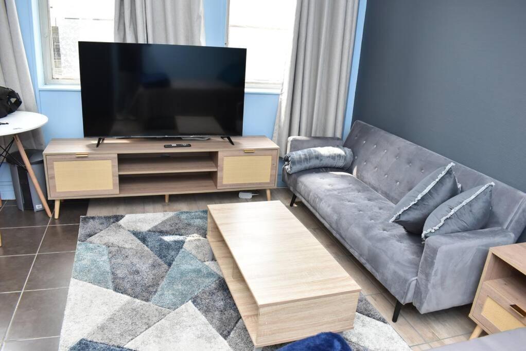 Apartamento Chic Oasis In Vibrant Jozi Bdc Joanesburgo
