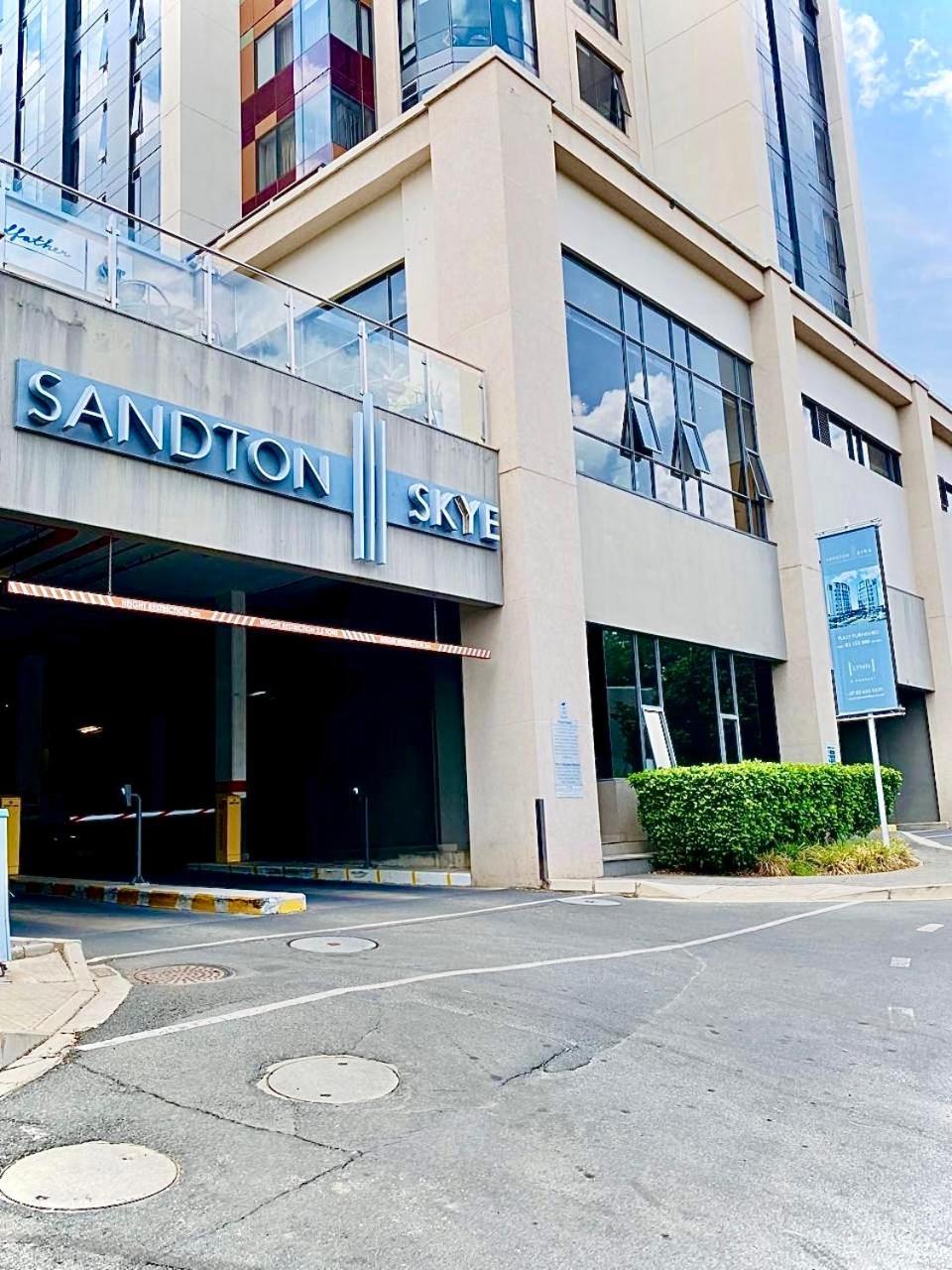 Apartment Sandton Skye Luxury