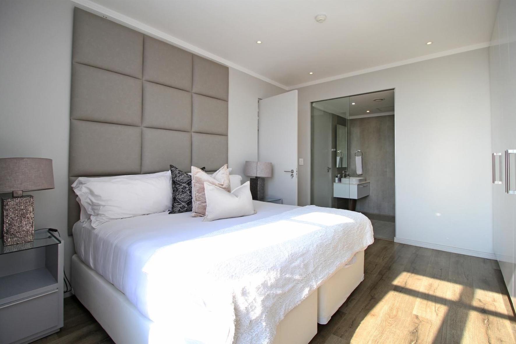 Modern Luxury Furnished In Sandton * Johannesburg