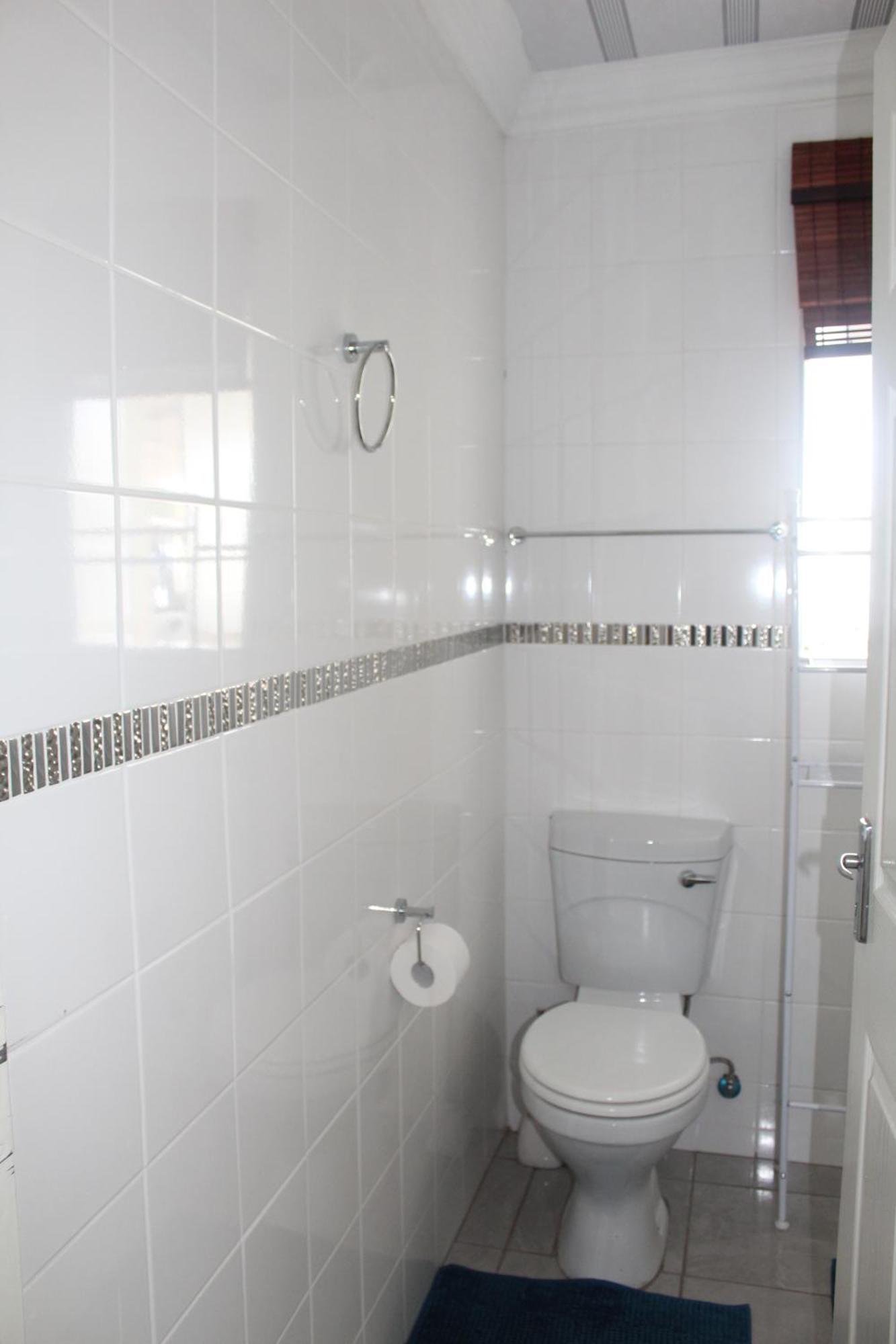 Veelux Self Catering Apartment-wifi-netflix Apartment