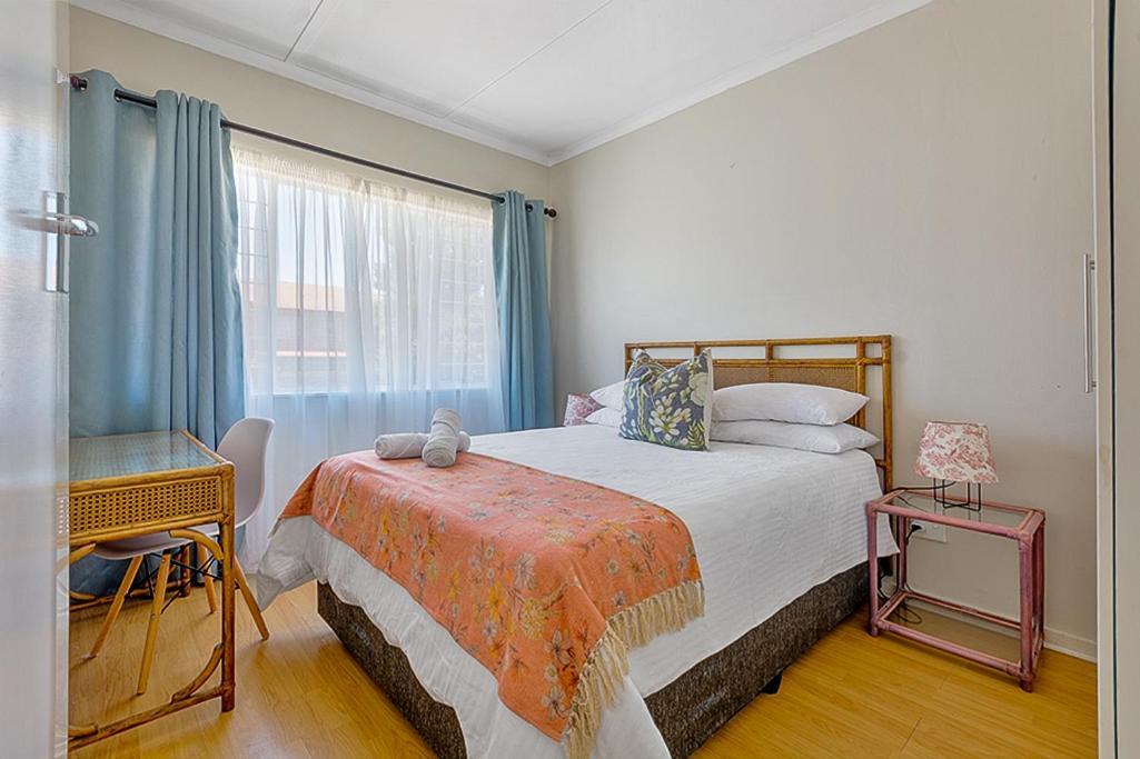 Cozy Escape In Windsor West Casa de férias