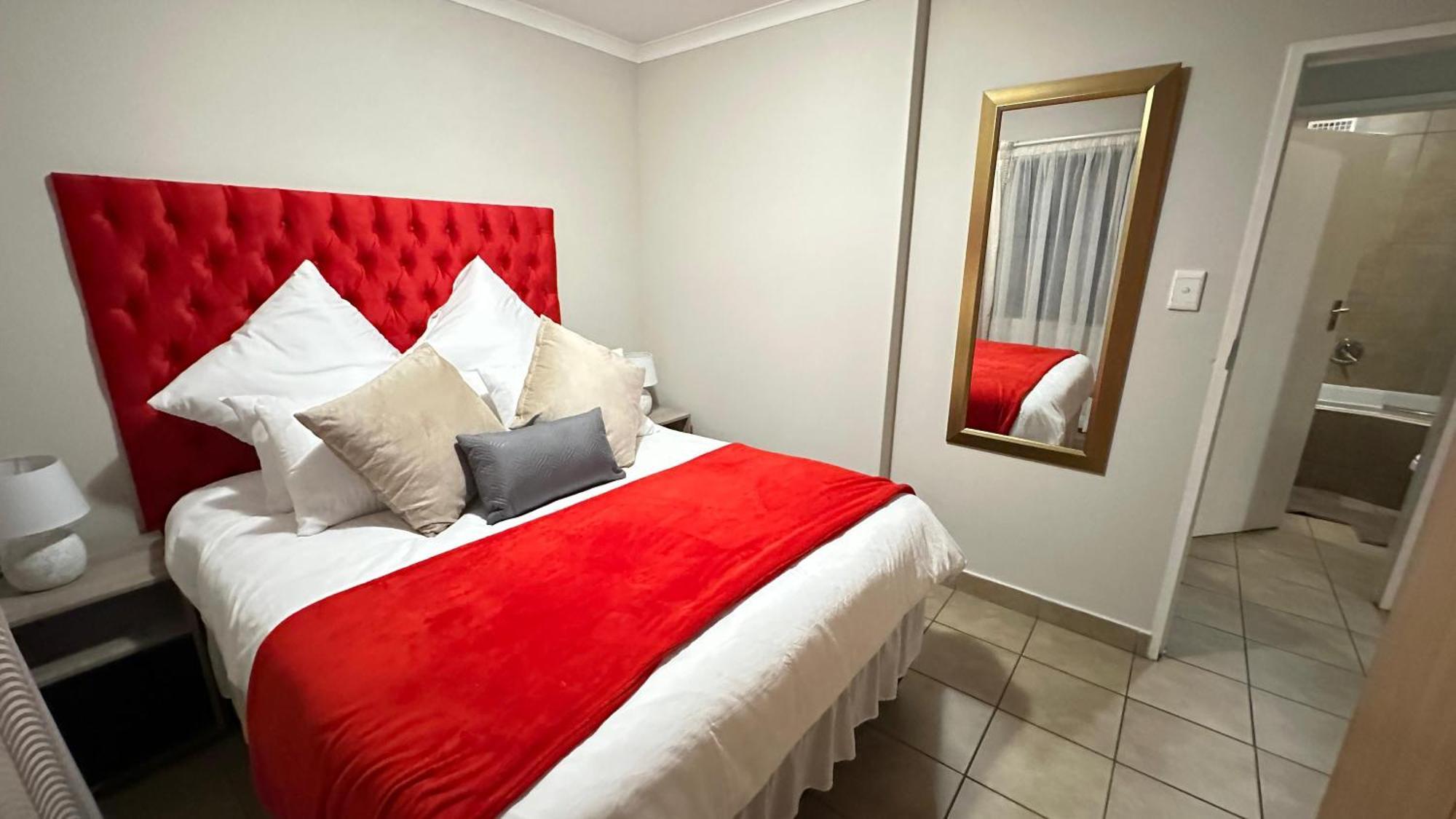 Nyasa * Johannesburg