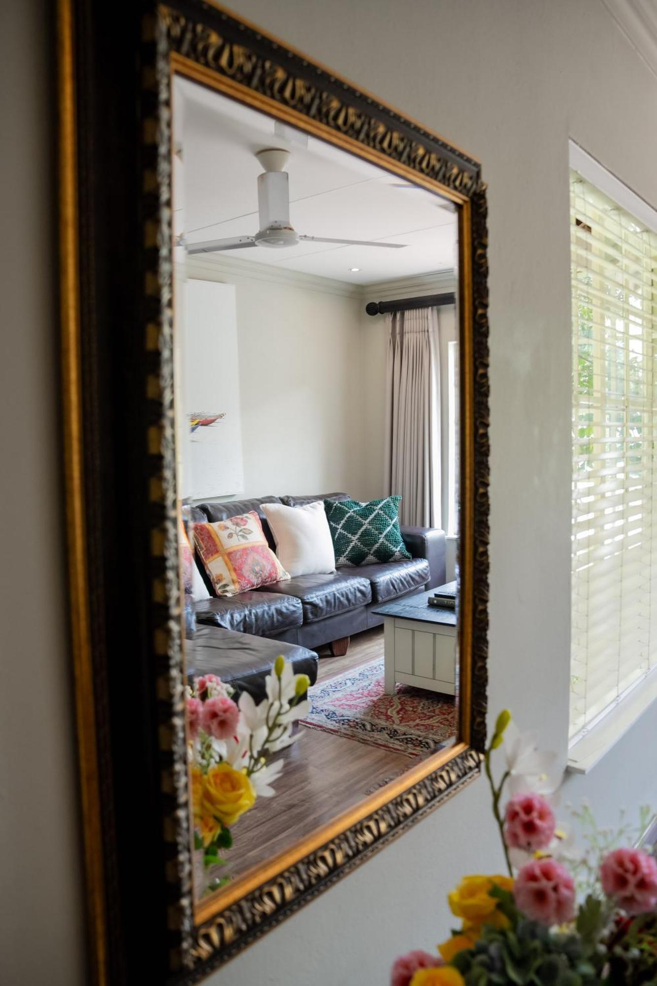 Apartment Crown Loft At Chaplin Manor *