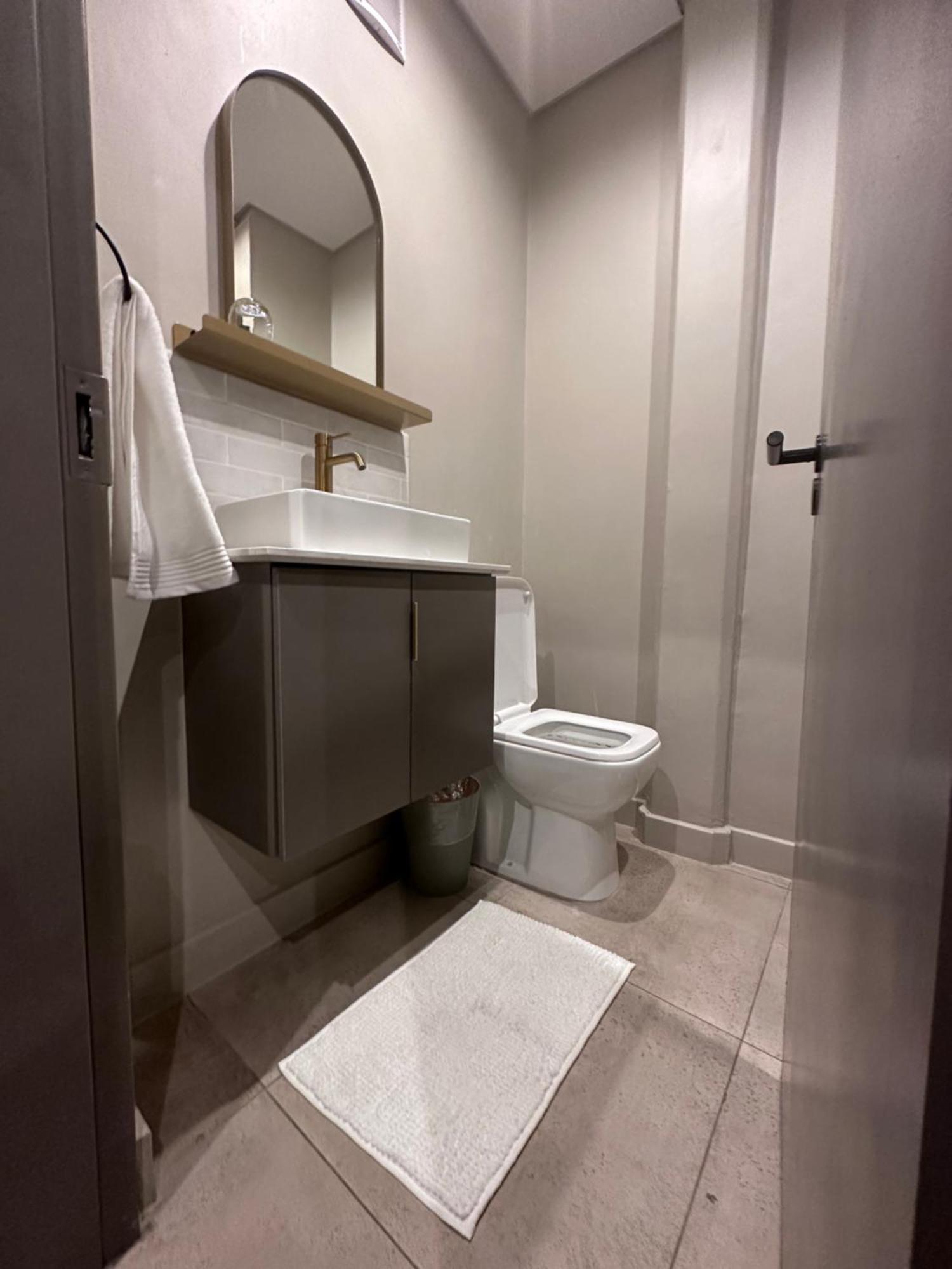 Apartment Mikeys Place Sandton Johannesburg