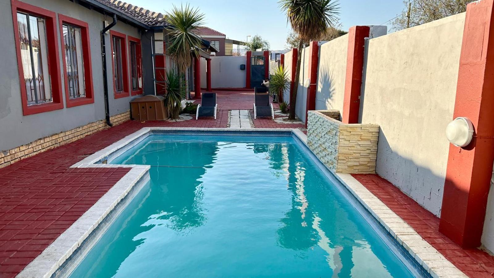 Nyasa In Holiday home