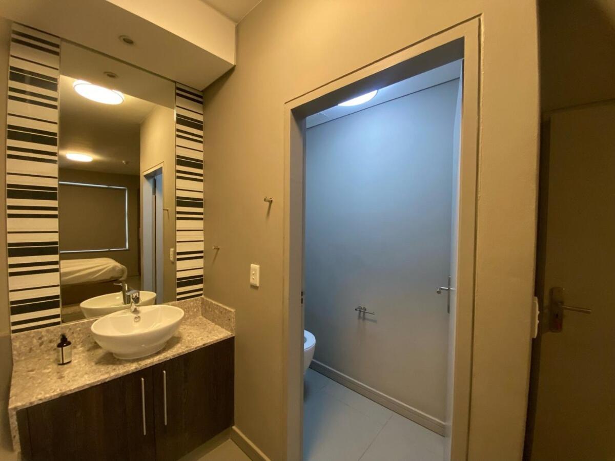 Cozy Haven At The Tyrwhitt