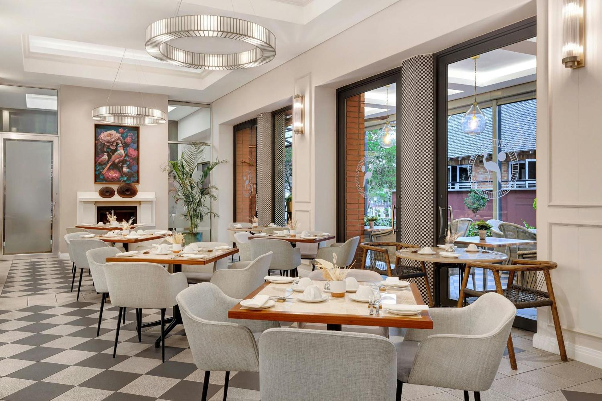African Pride Melrose Arch, Autograph Collection Hotel