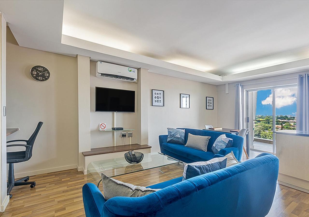 Spacious Unit 15 - Genisis On Fairmount Apartment *