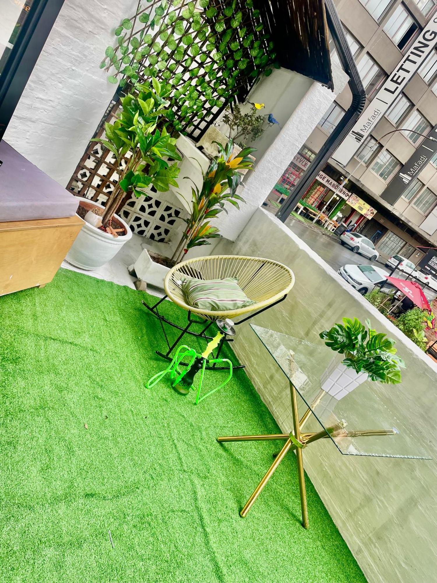 Golden Diamond Apartment *