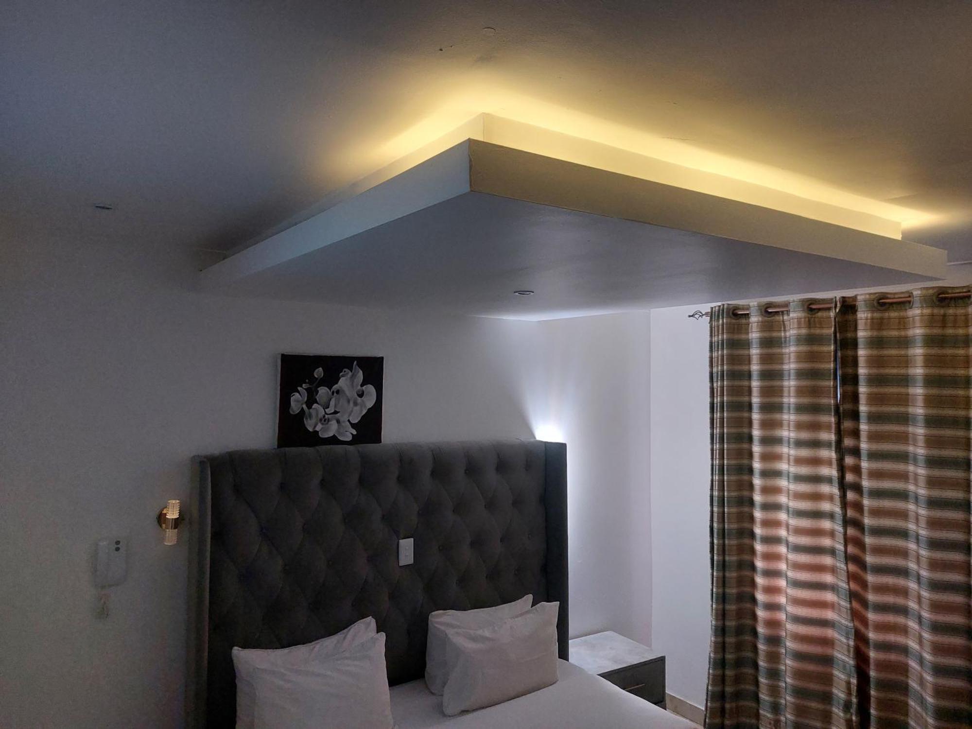 Hotel Gold Crown International Johannesburg