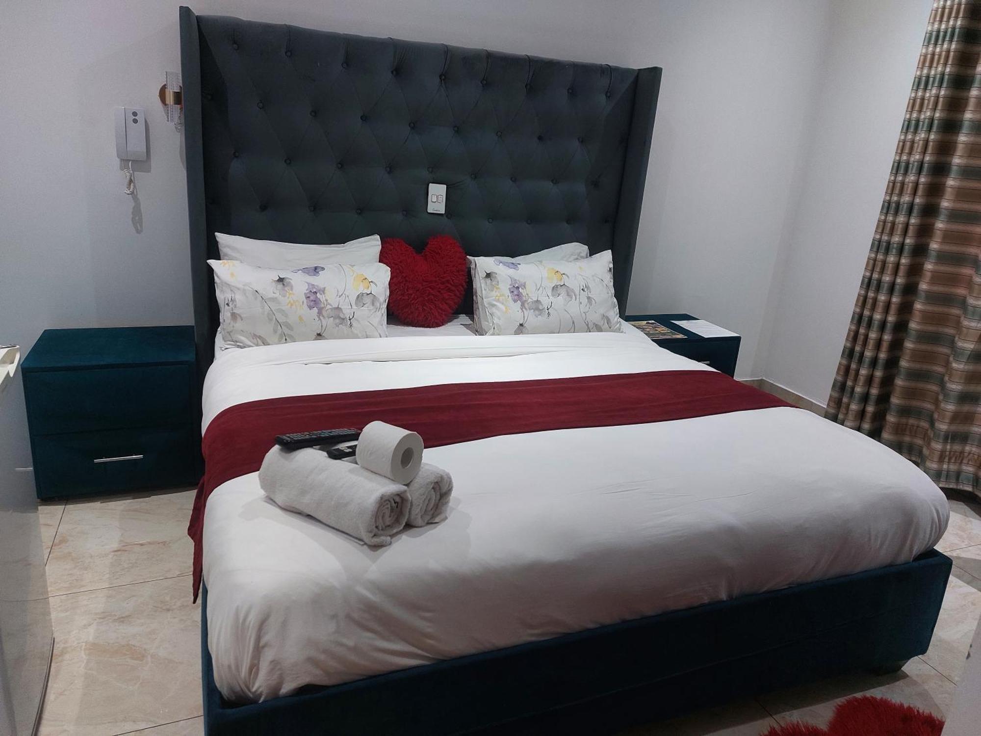 Gold Crown International Hotel 3*