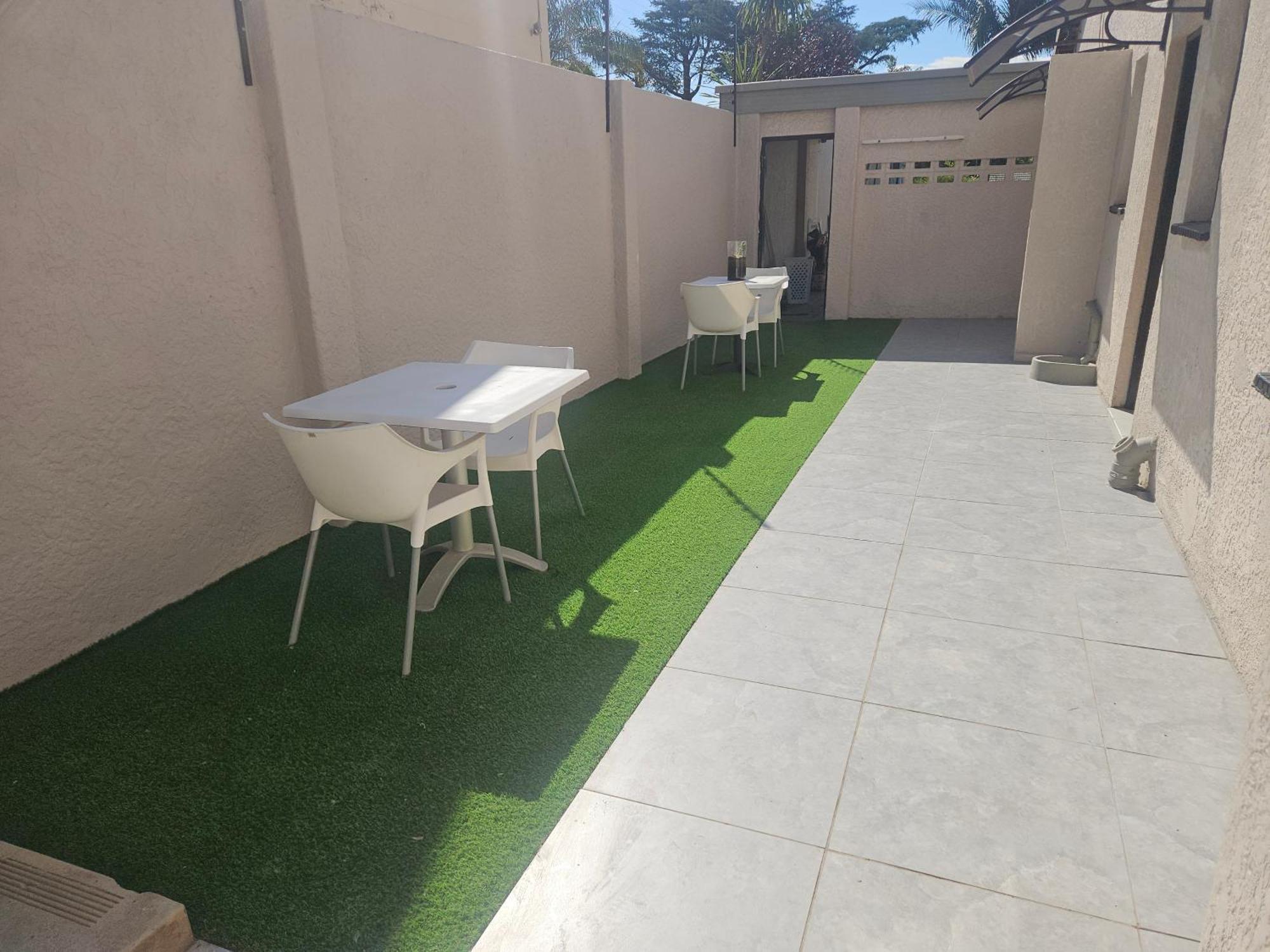 Guest house 41 Fourth Road *