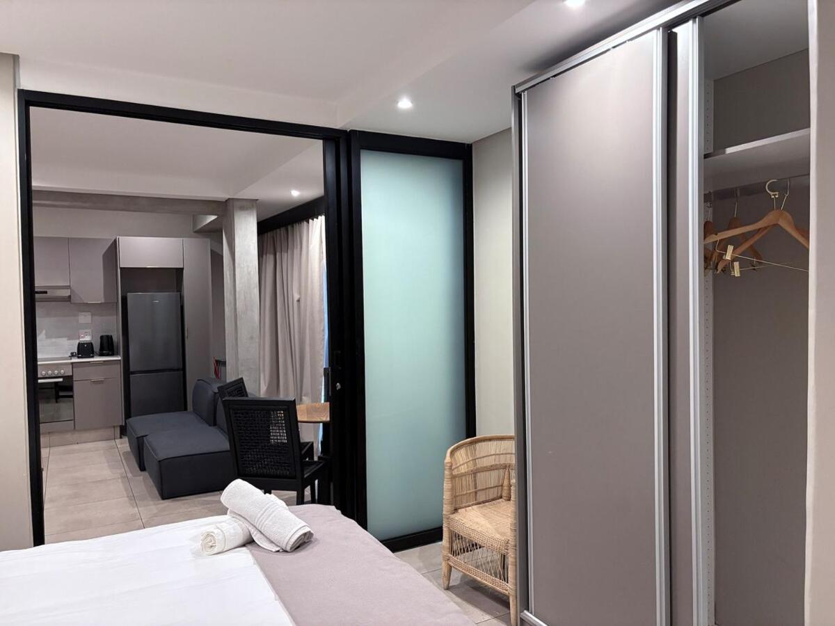 Cozy In Prime Location Apartment Johannesburg