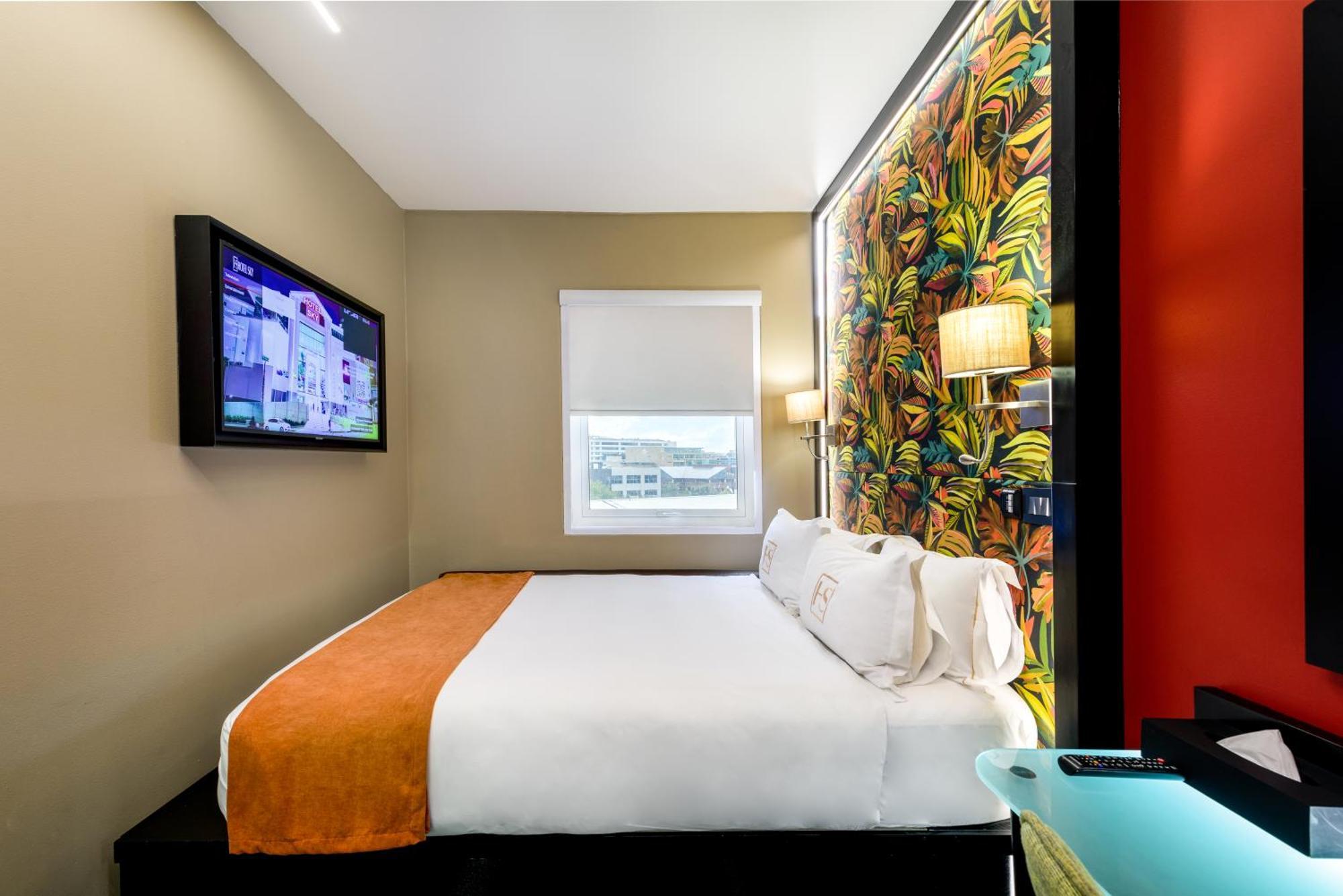 Sky Sandton Hotel 3*