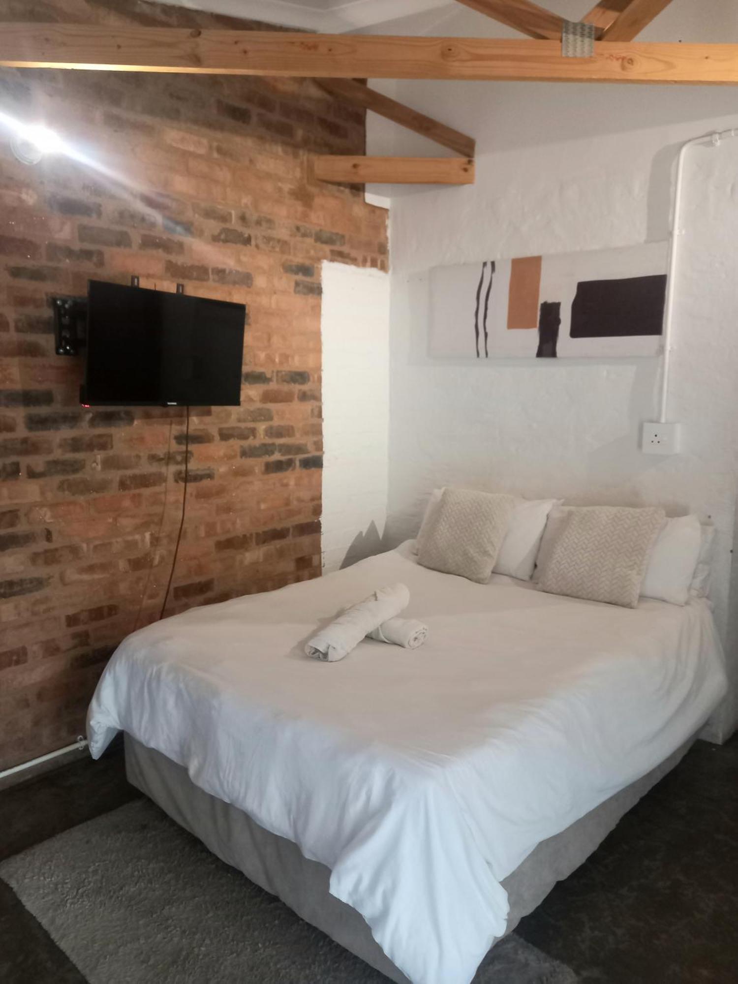 Chic Maboneng Balcony With Stunning City Views Johannesburg