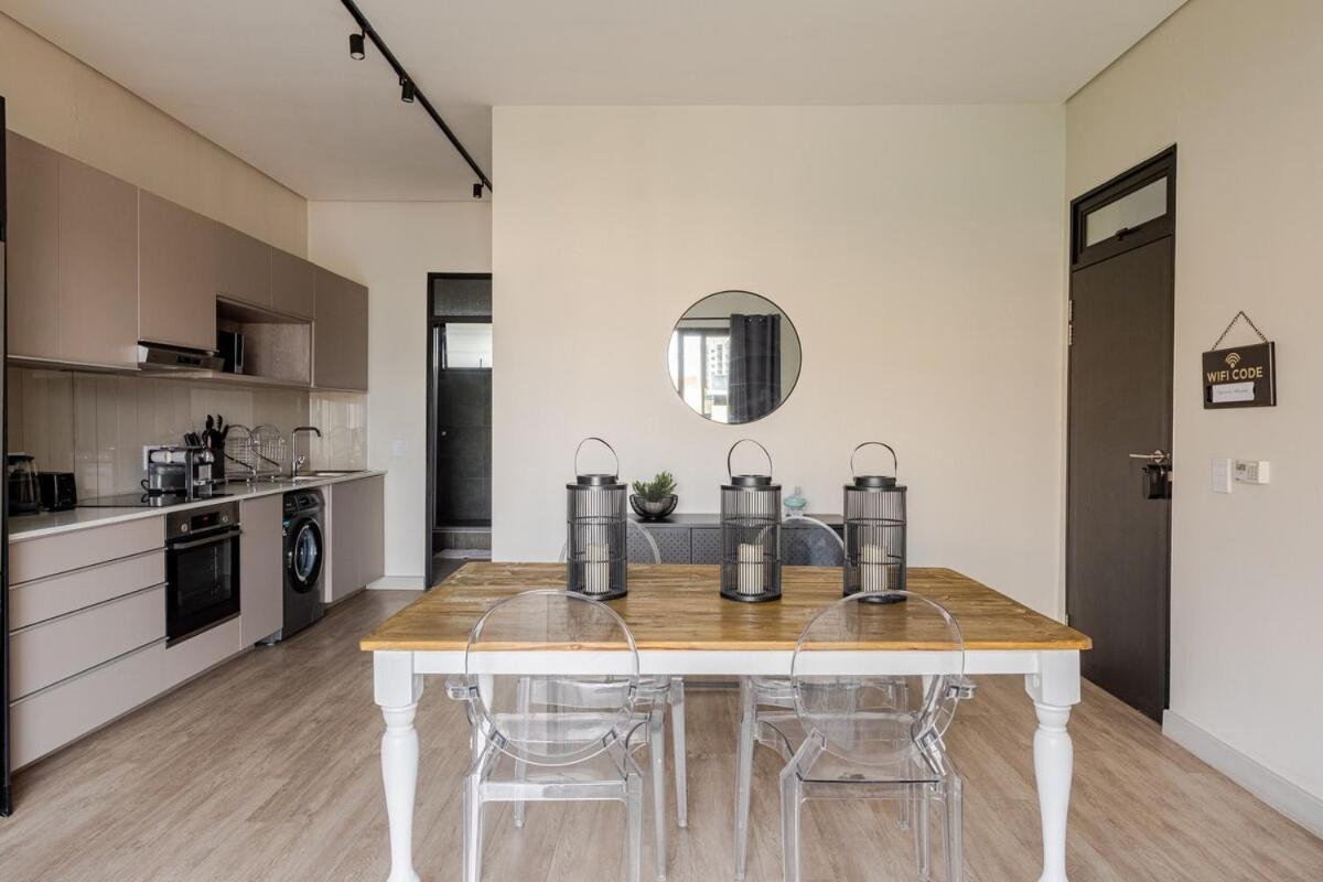 The Lineal 500m To Sandton With Backup Water & Power Apartment *