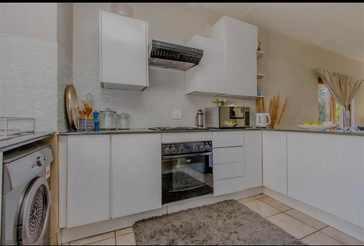 Căn hộ 2bed In Sandton Johannesburg