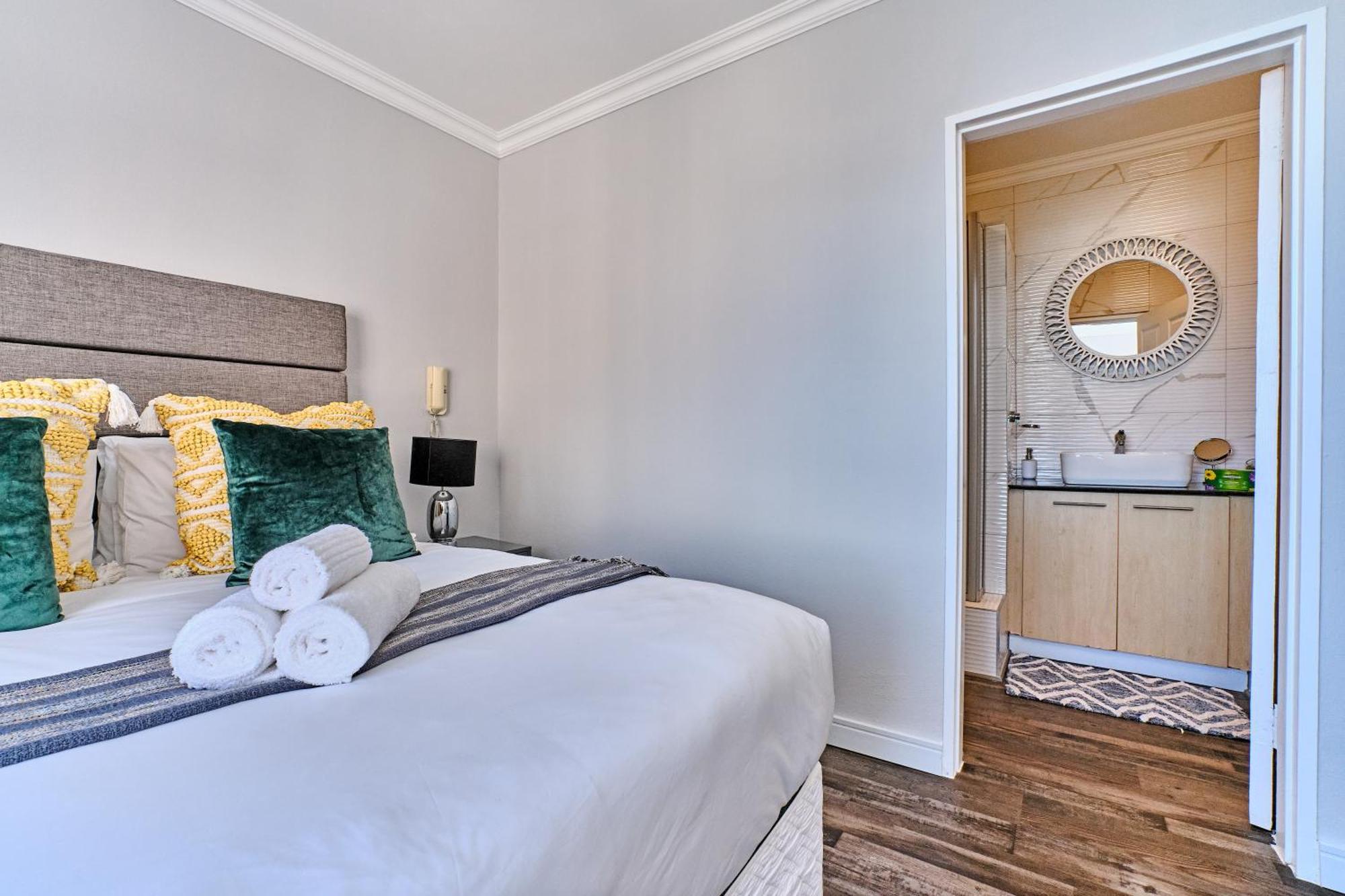 Westpoint Executive Suites, Sandton, Apartment *