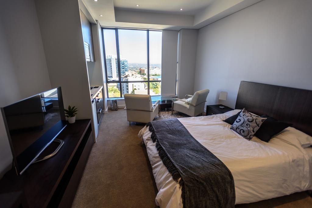 Sandton Skye Unit Apartment Johannesburg