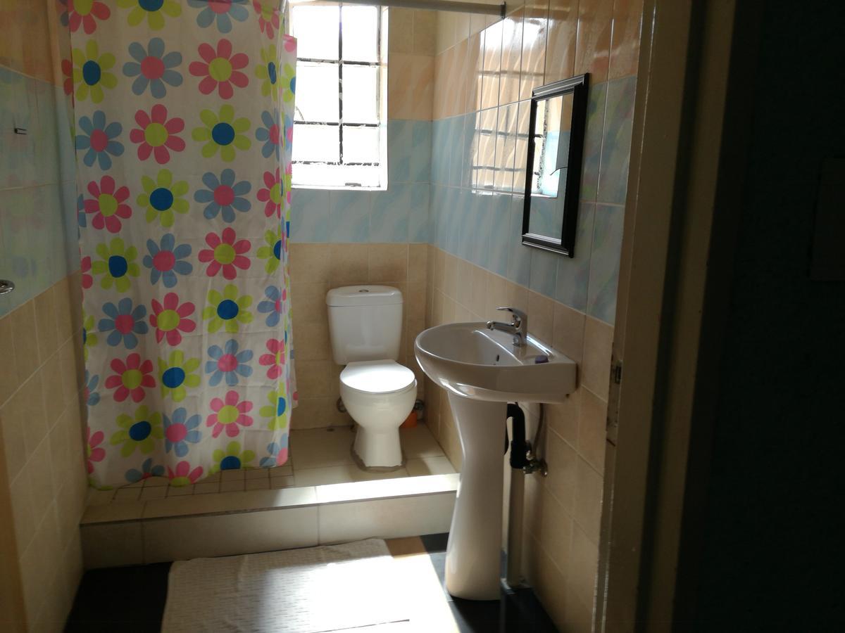 Queenslodge , Your Away From Johannesburg
