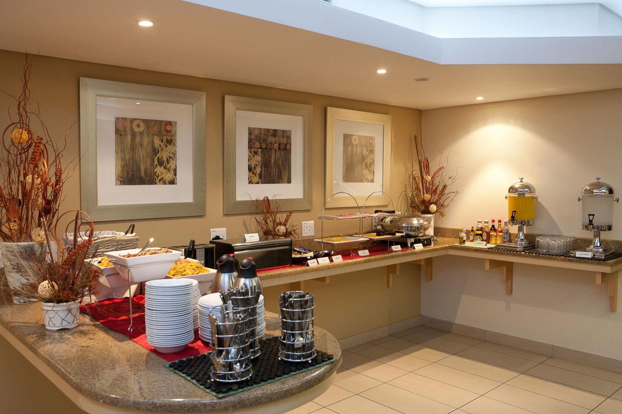 Road Southgate Hotel