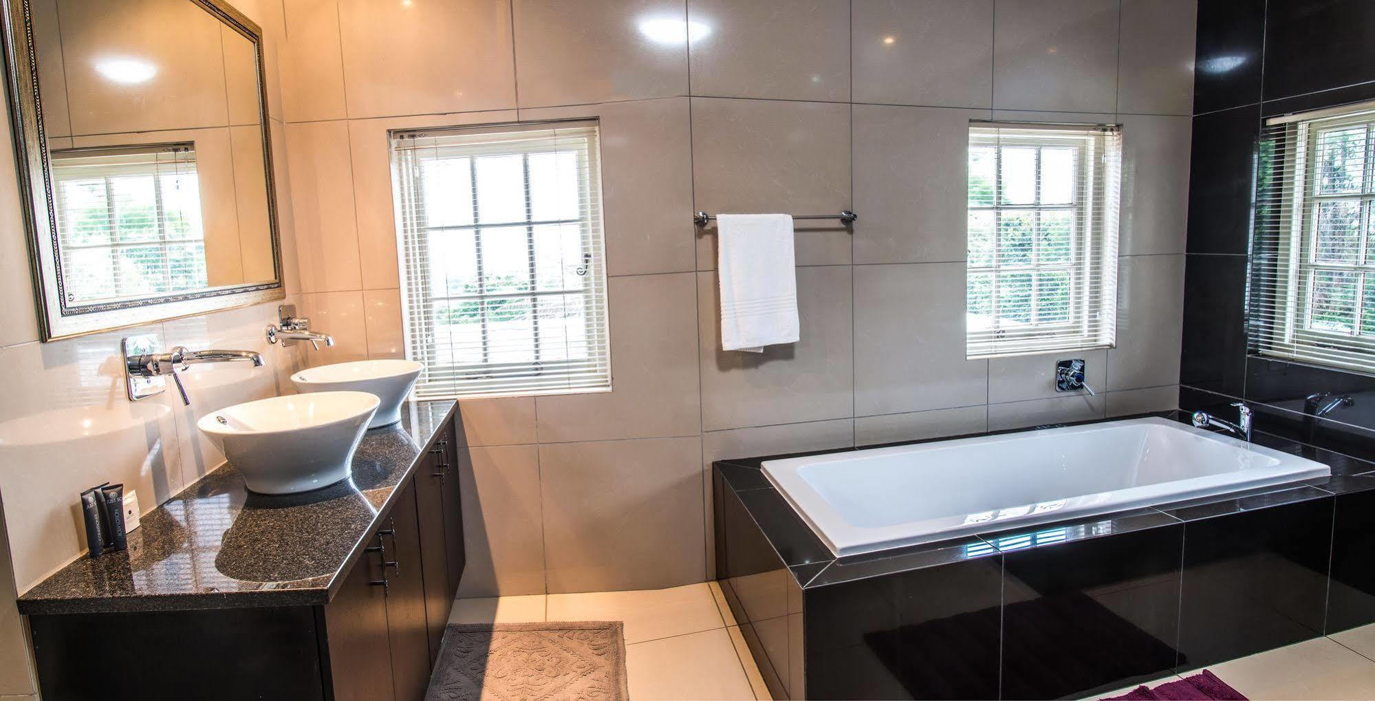 The View Boutique Khách sạn 5*
