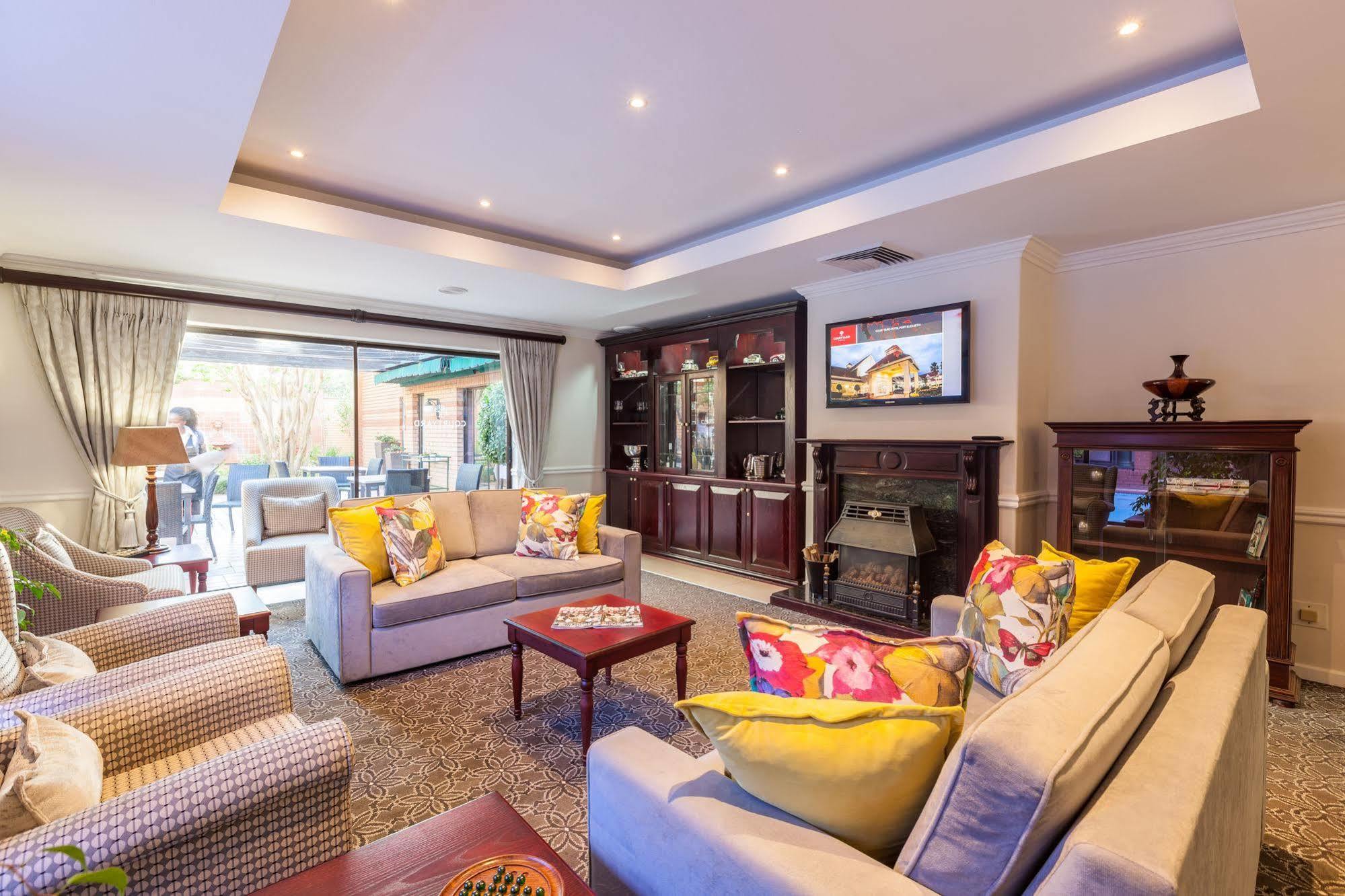 Courtyard Rosebank Hotel Johannesburg