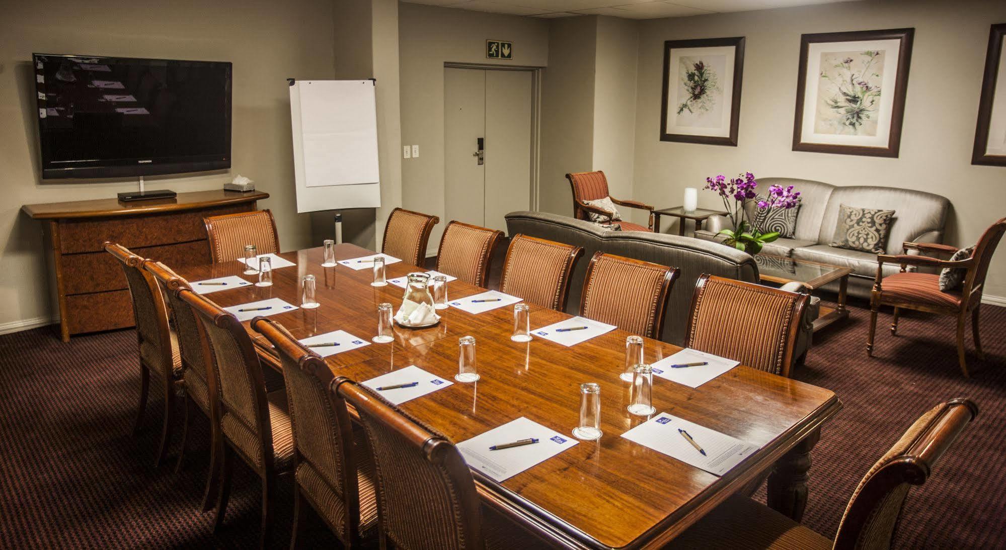 Garden Court Morningside Sandton 3*