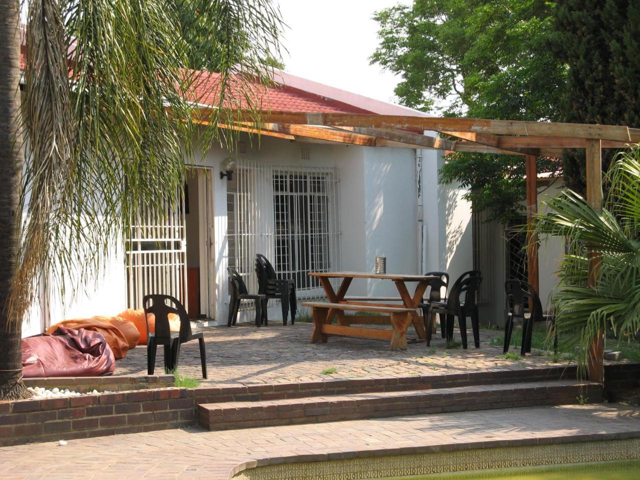Fourways Hostel *