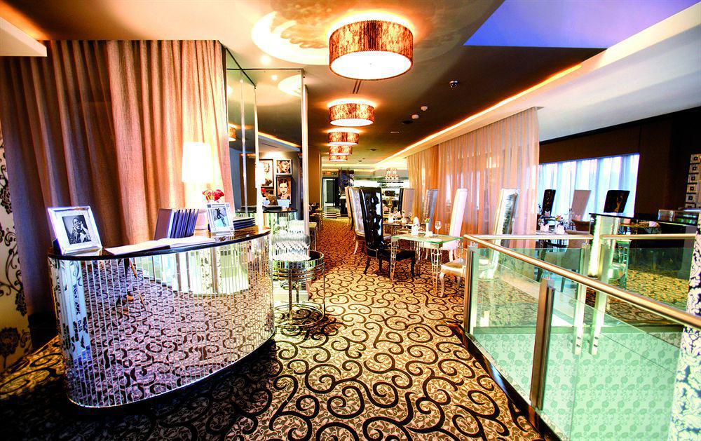 Protea Fire & Ice! By Marriott Melrose Arch Hotel Joanesburgo