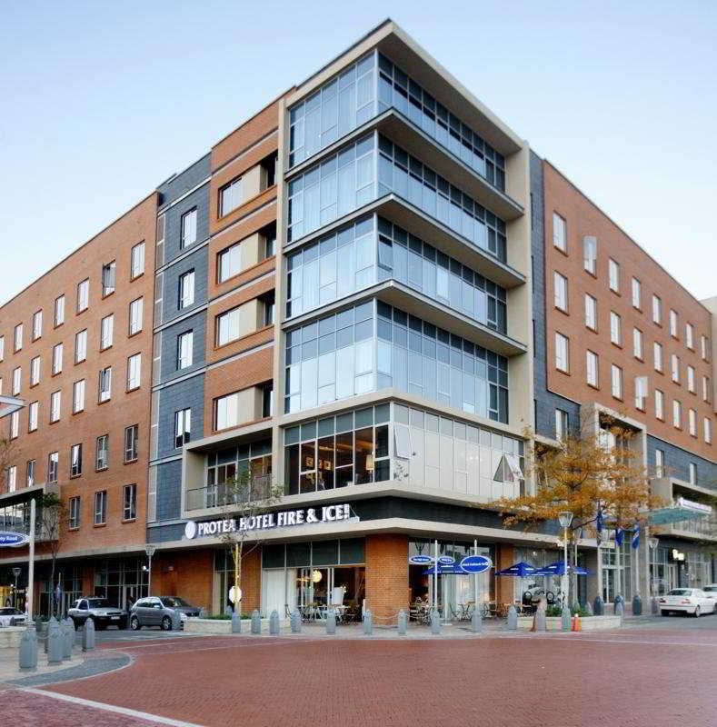 Protea Fire & Ice! By Marriott Melrose Arch
