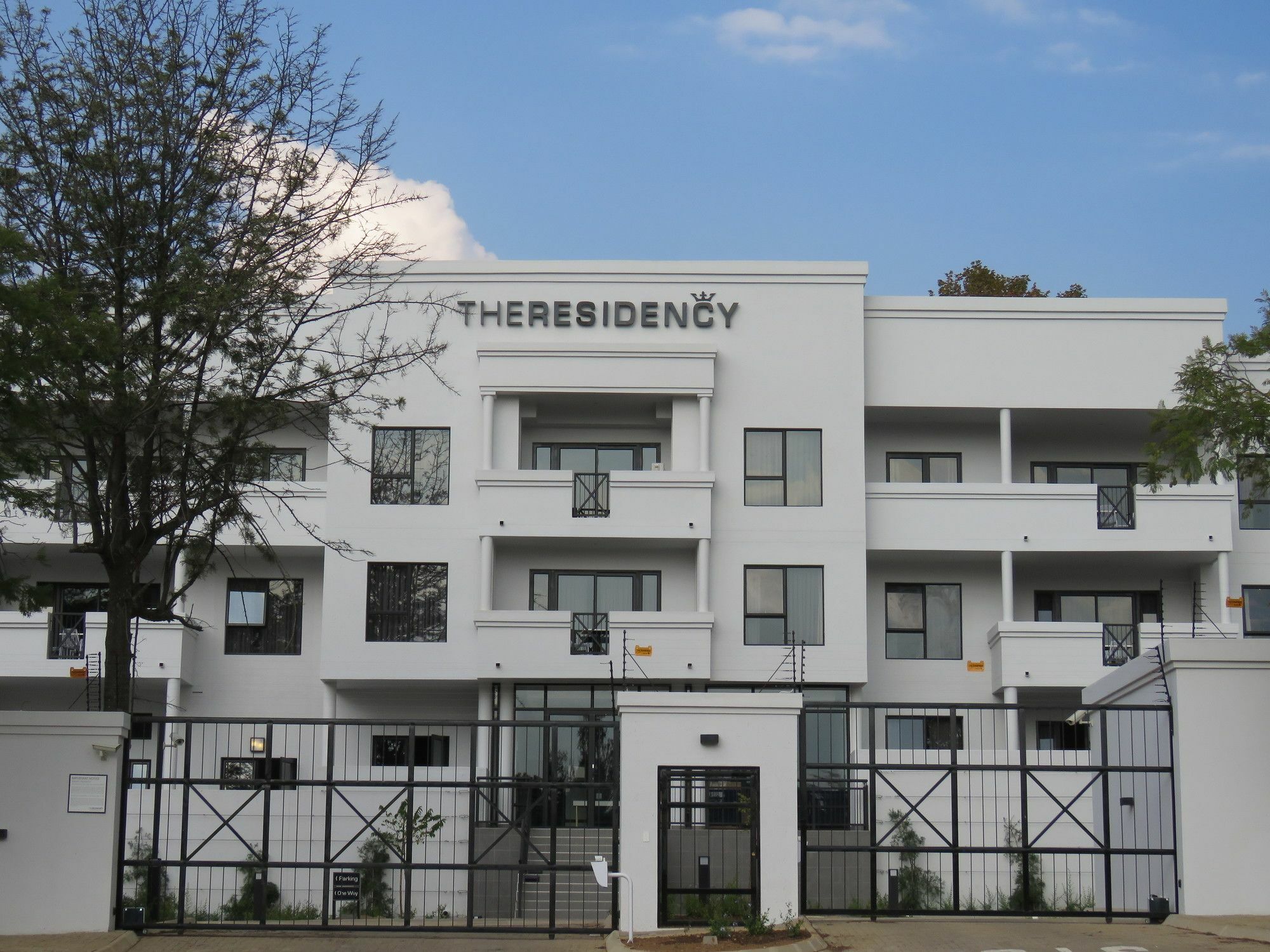 Aparthotel The Residency Sandhurst