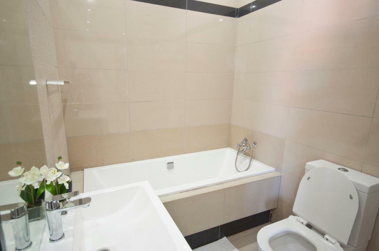Y & O Kosher Apartment *