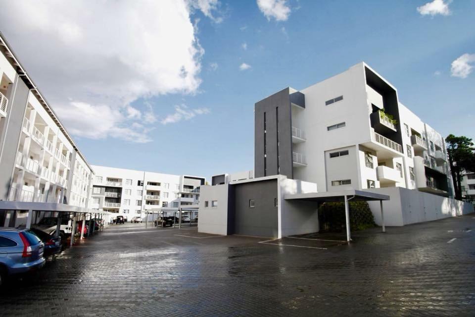 128 Patricia Road, Sandown Extention3 Johannesburg