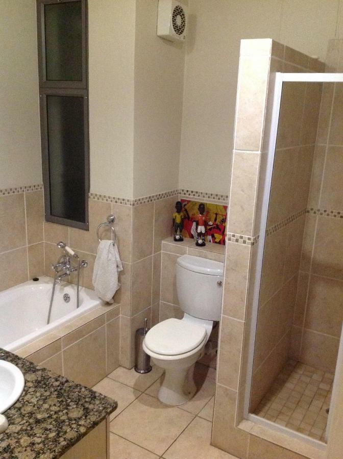 Grayston Drive, Sandton Apartment Johannesburg