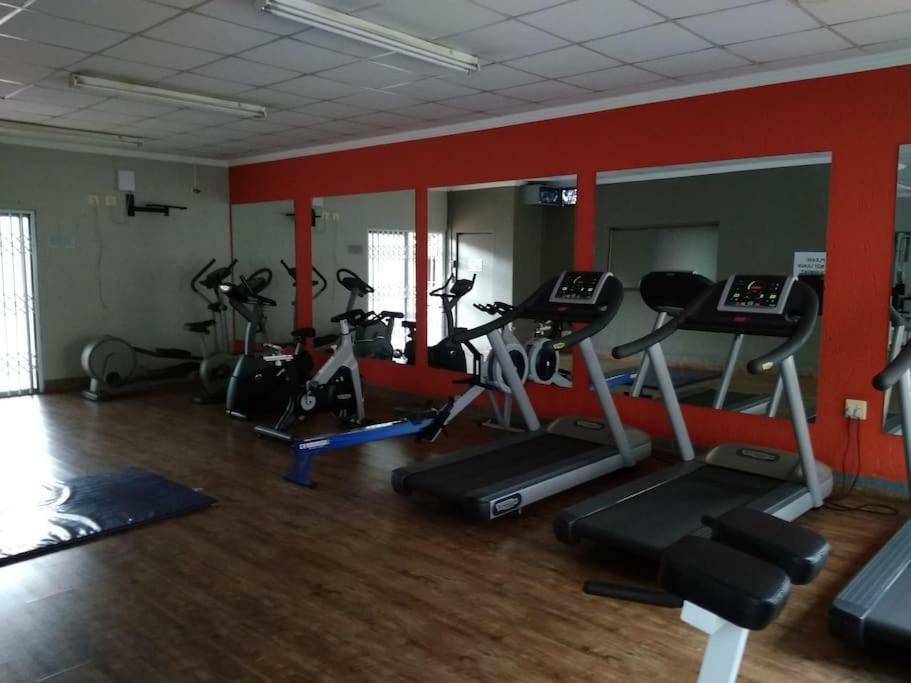 Grayston Drive, Sandton Apartment Johannesburg