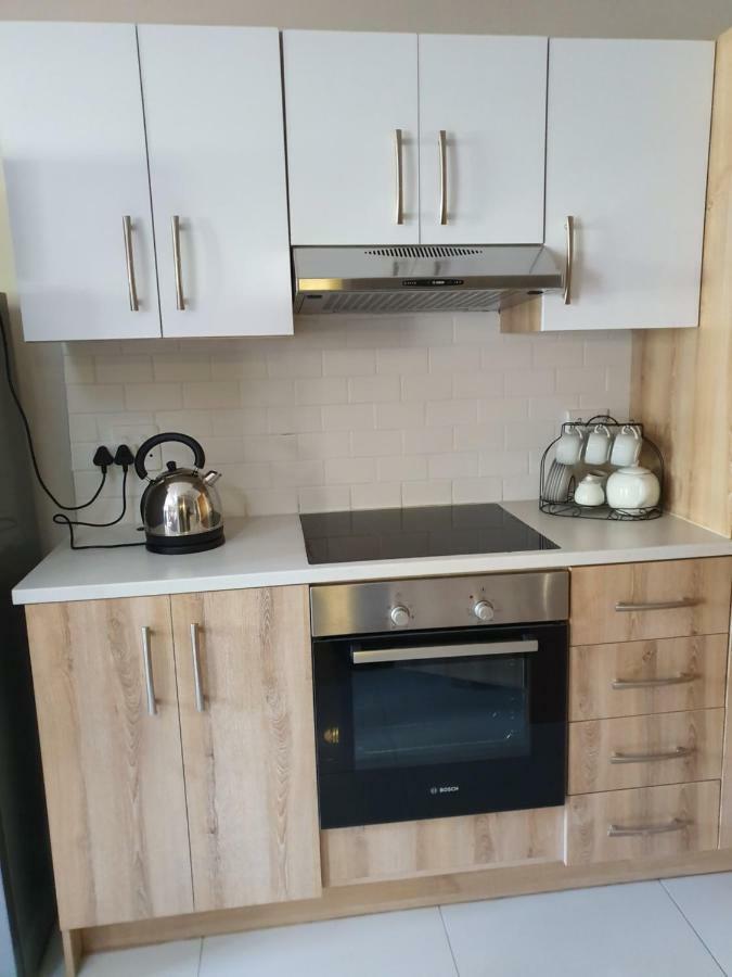 Melville Mews-2- Auckland Park *