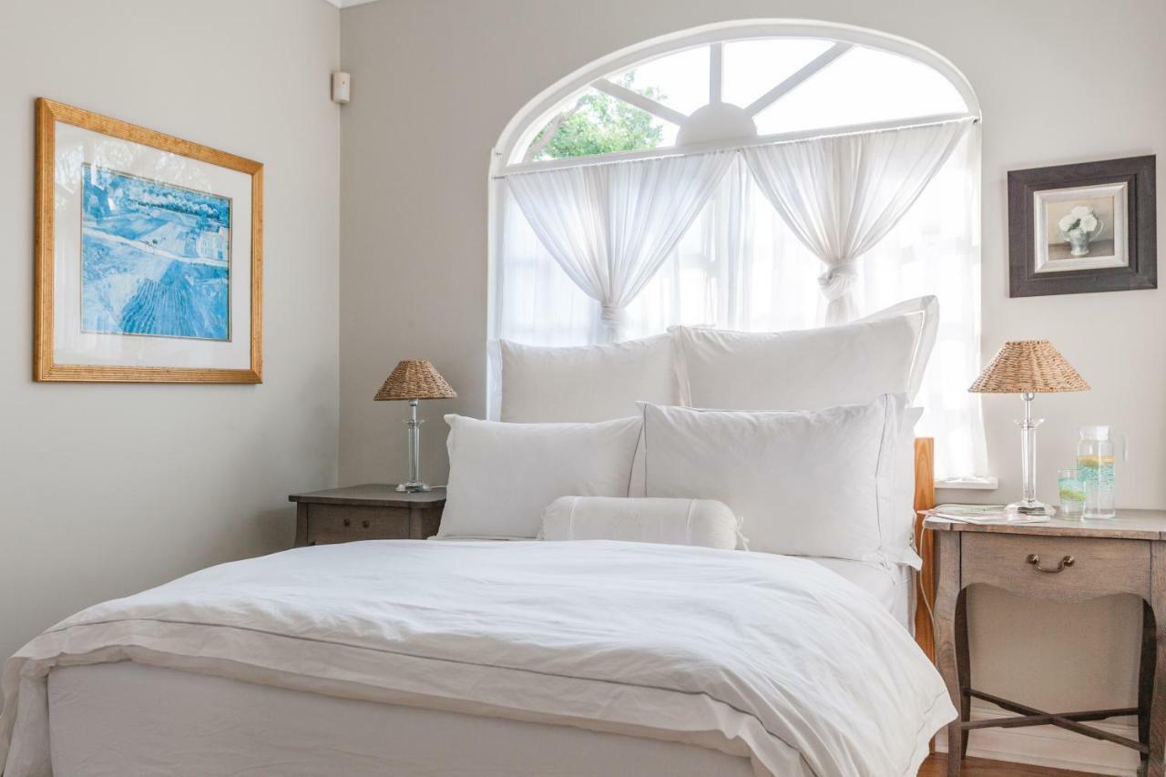 Treetops Retreat Hyde Park Guest house
